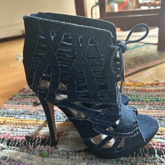 SHOEDAZZLE, Blue denim cutout 5” strappy platform Heel sandals, SZ 6.5 - Picture 1 of 16